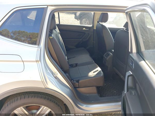 2020 VOLKSWAGEN TIGUAN — I8