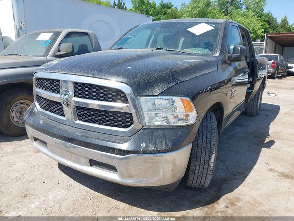 2019 RAM 1500 CLASSIC SLT  4X2 6'4 BOX