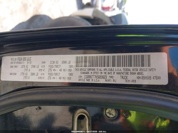 2019 RAM 1500 CLASSIC SLT  4X2 6'4 BOX