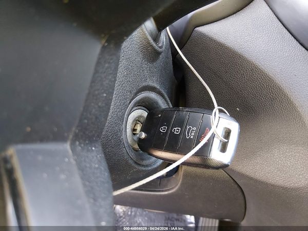 2019 KIA SORENTO 2.4L LX