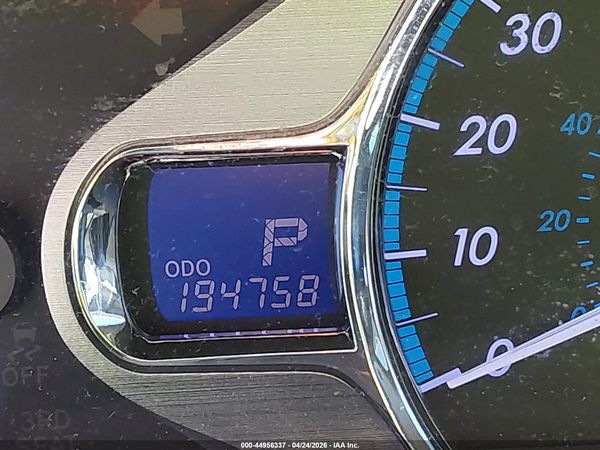2012 TOYOTA SIENNA XLE V6 8 PASSENGER — I118