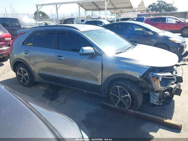 2023 KIA NIRO EX