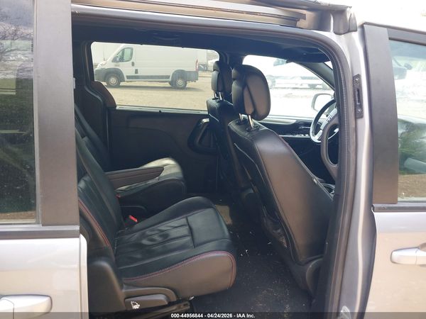 2018 DODGE GRAND CARAVAN GT — I8