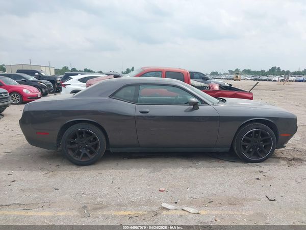 2016 DODGE CHALLENGER SXT