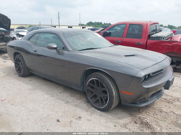2016 DODGE CHALLENGER SXT