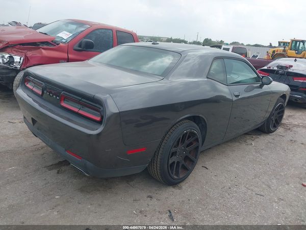 2016 DODGE CHALLENGER SXT