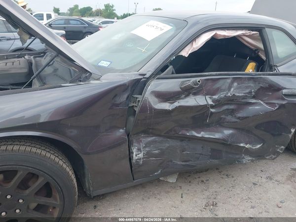 2016 DODGE CHALLENGER SXT