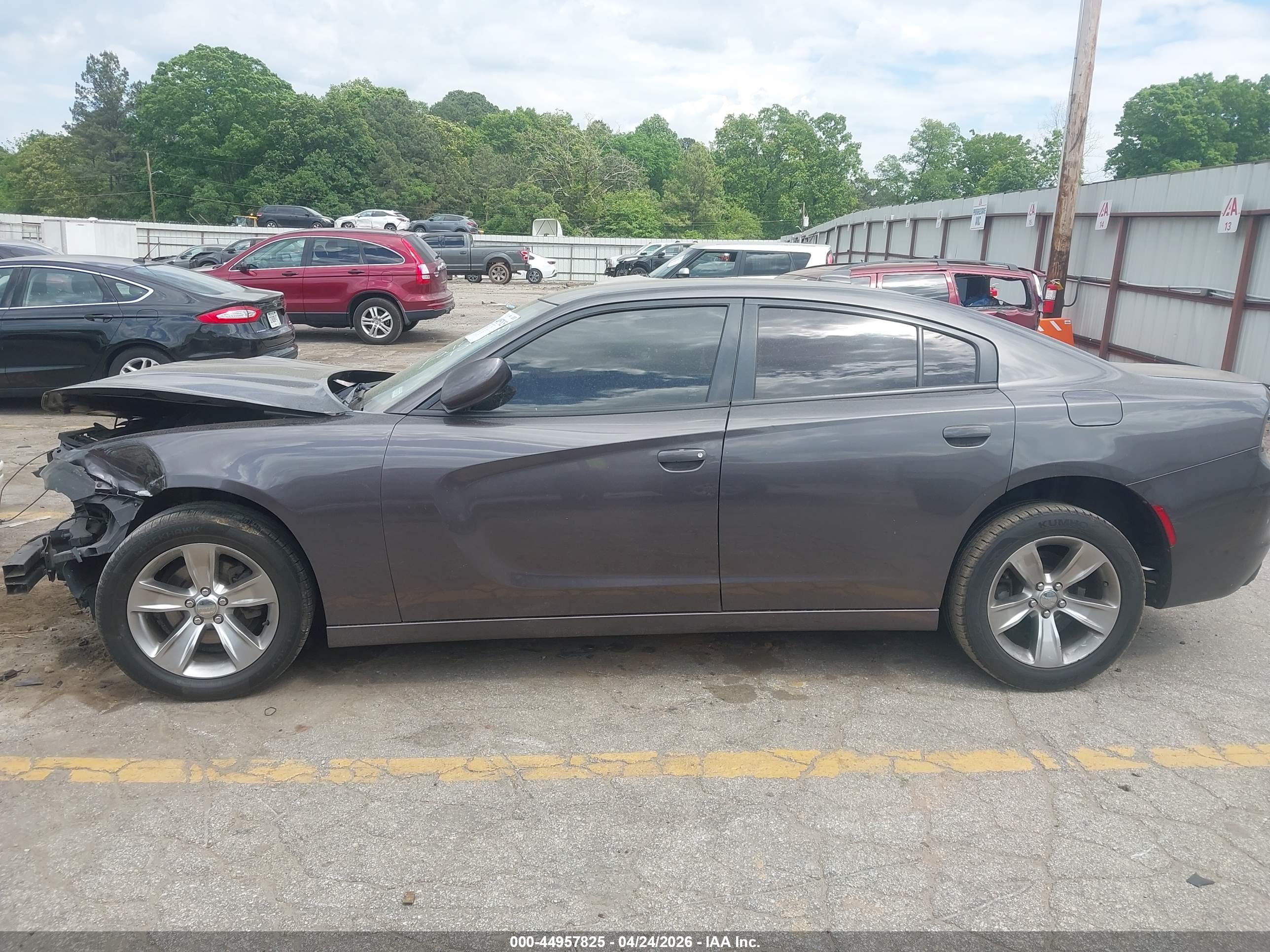 2016 DODGE CHARGER SXT