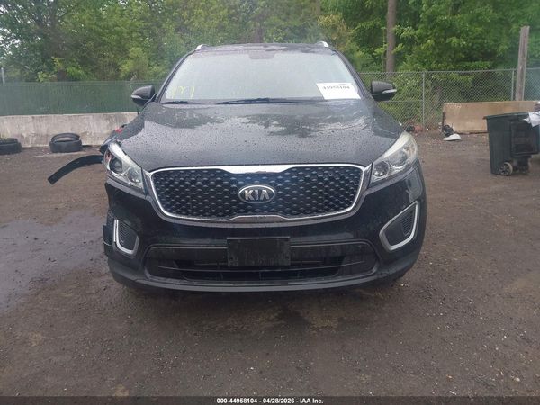 2017 KIA SORENTO 2.4L LX
