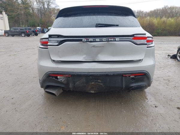 2022 PORSCHE MACAN