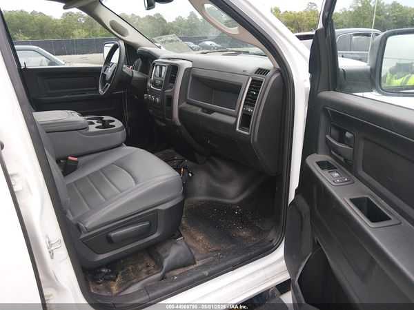2019 RAM 1500 CLASSIC TRADESMAN  4X4 6'4 BOX