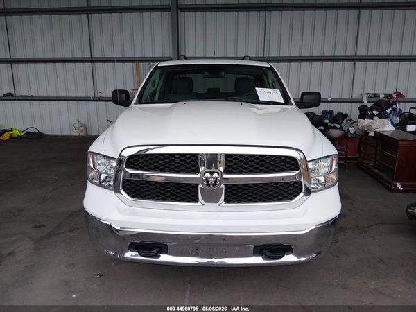 2019 RAM 1500 CLASSIC TRADESMAN  4X4 6'4 BOX
