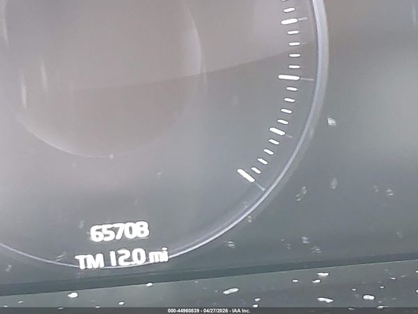 2021 VOLVO XC40 T4 INSCRIPTION