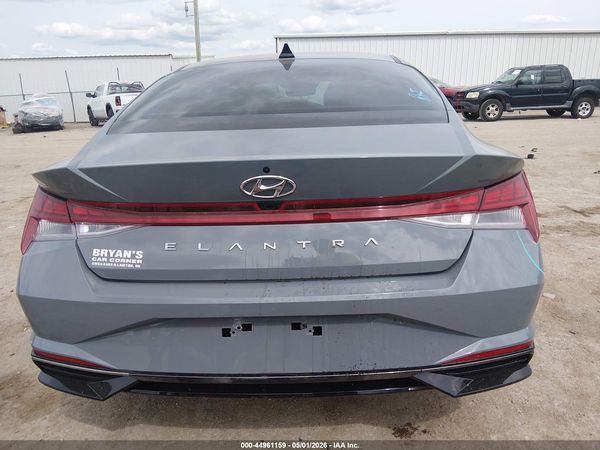 2022 HYUNDAI ELANTRA SEL