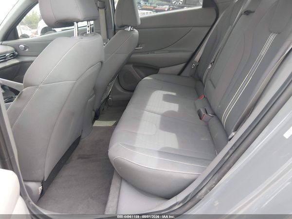 2022 HYUNDAI ELANTRA SEL