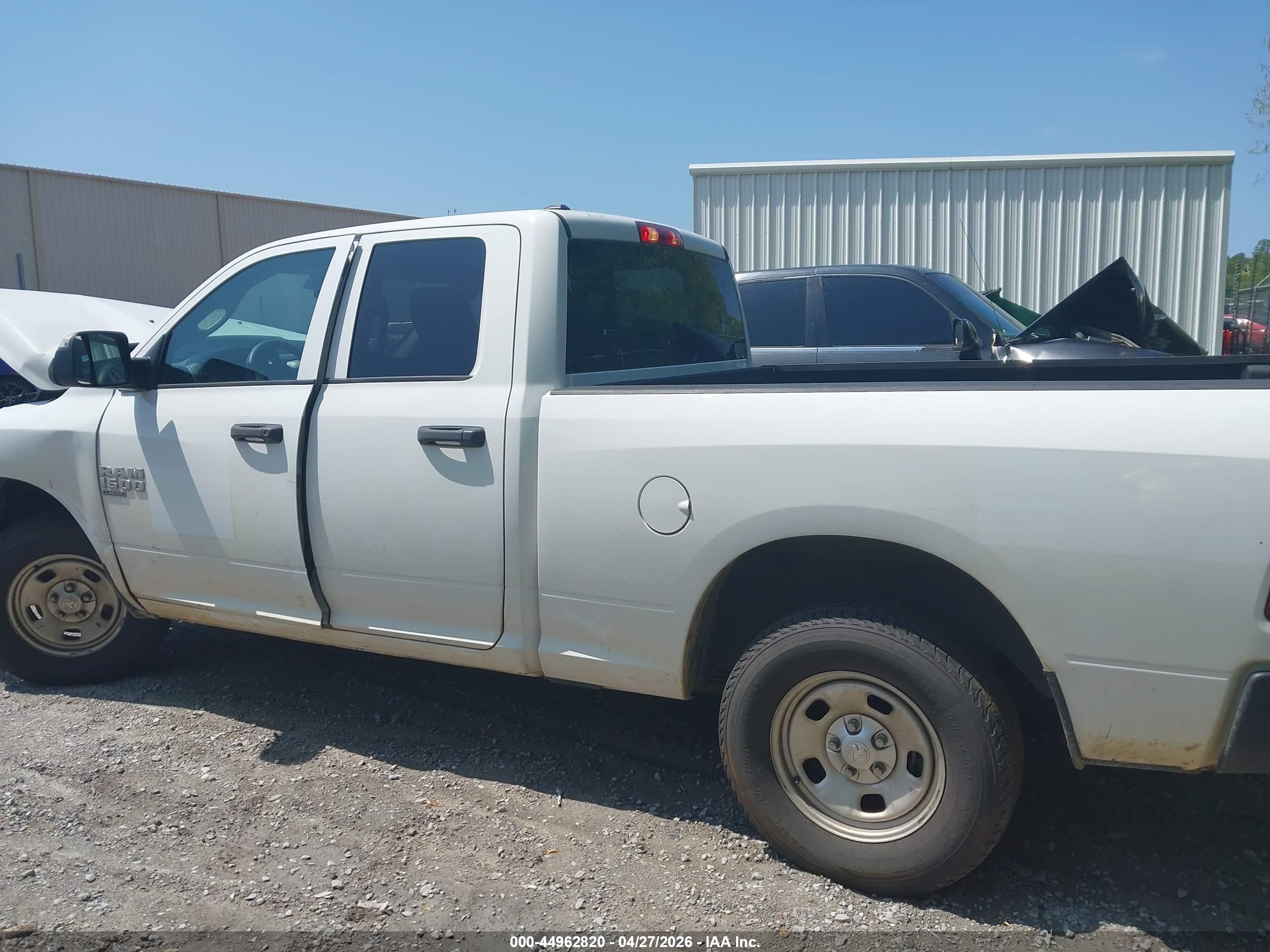 2023 RAM 1500 CLASSIC TRADESMAN  4X4 6'4 BOX