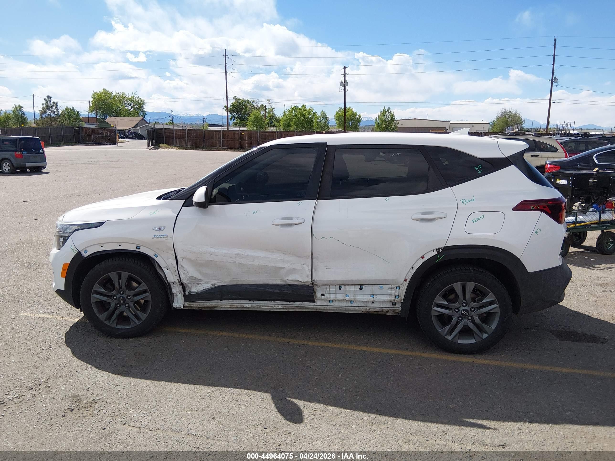 2021 KIA SELTOS LX