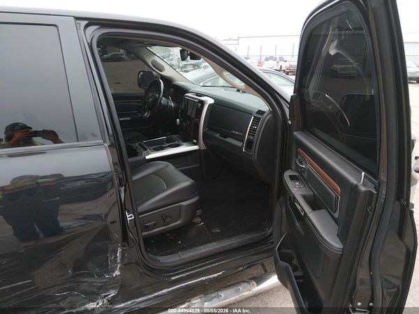 2016 RAM 1500 LARAMIE