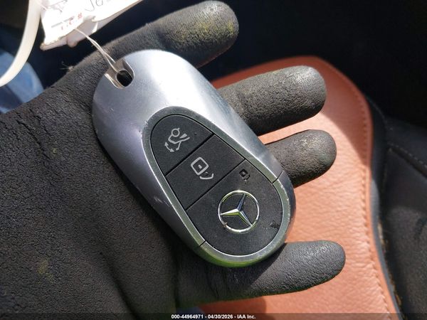2024 MERCEDES-BENZ C 300