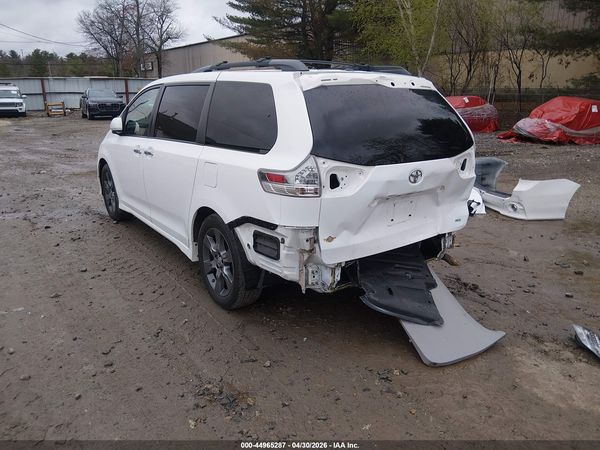 2015 TOYOTA SIENNA SE 8 PASSENGER