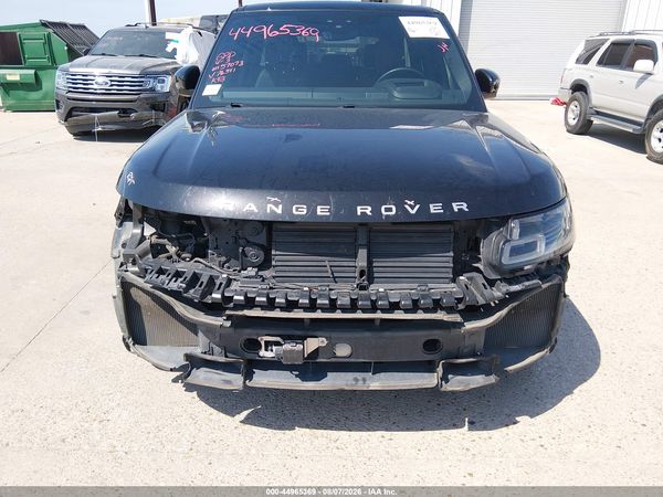 2020 LAND ROVER RANGE ROVER P525 HSE