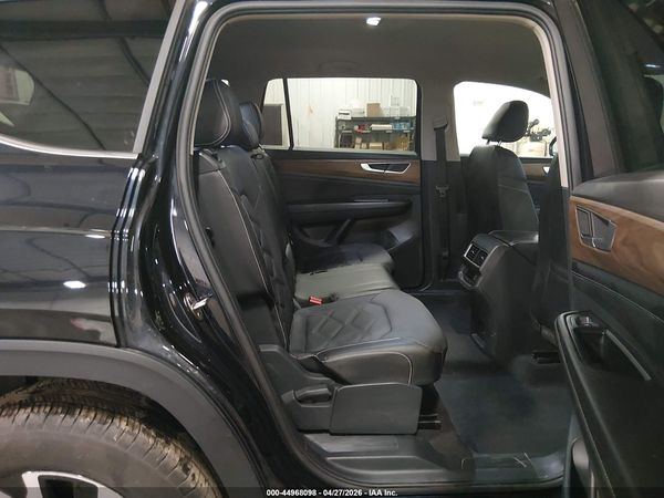 2025 VOLKSWAGEN ATLAS 2.0T SE — I8