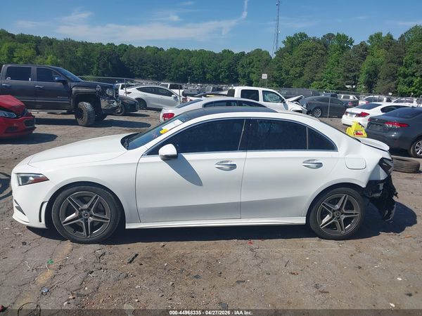 2019 MERCEDES-BENZ A 220 A220