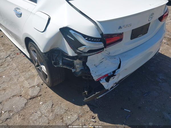 2019 MERCEDES-BENZ A 220 A220