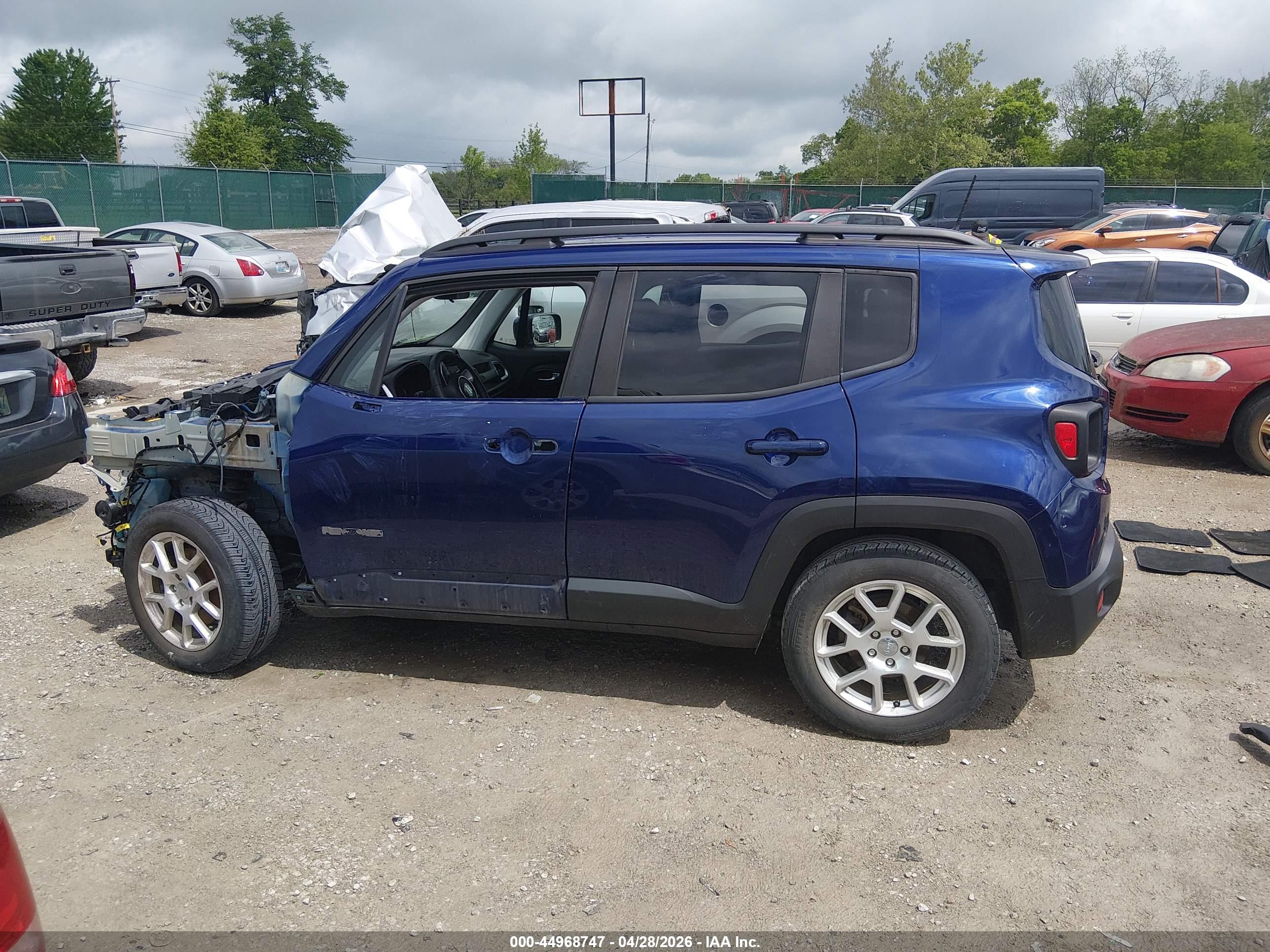 2019 JEEP RENEGADE LATITUDE FWD