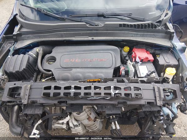 2019 JEEP RENEGADE LATITUDE FWD