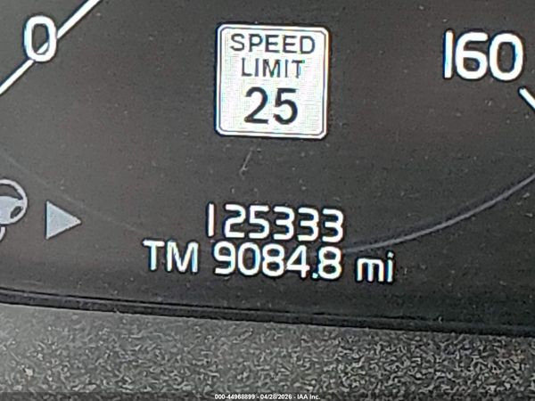 2018 VOLVO XC90 T5 MOMENTUM