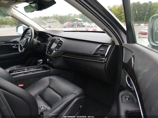 2018 VOLVO XC90 T5 MOMENTUM