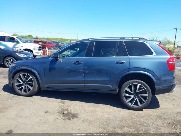 2018 VOLVO XC90 T6 MOMENTUM