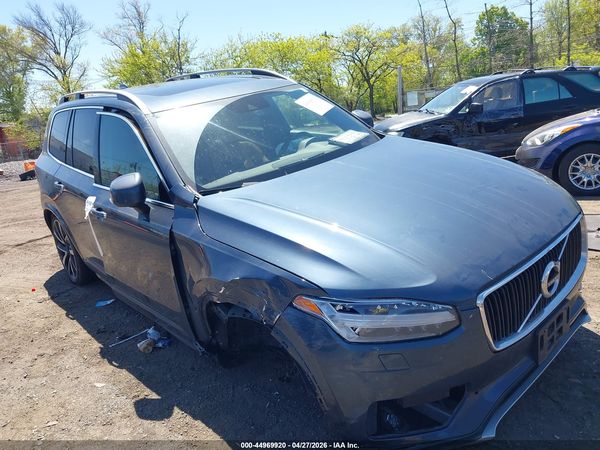 2018 VOLVO XC90 T6 MOMENTUM