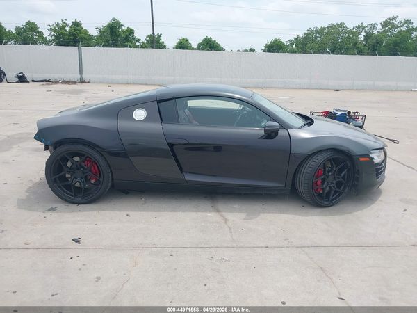 2015 AUDI R8 4.2