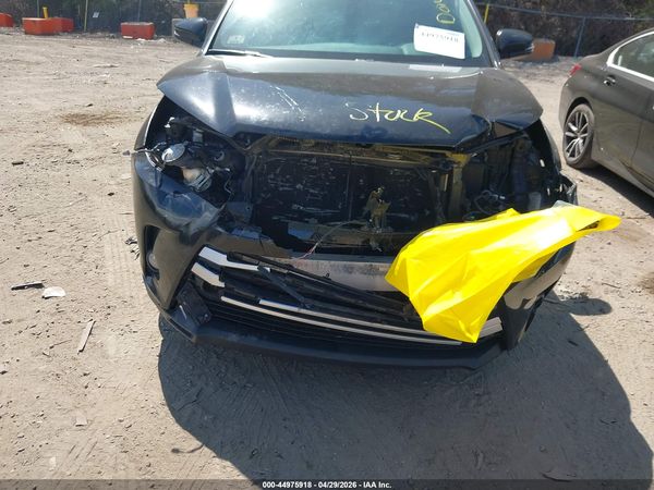 2018 TOYOTA HIGHLANDER XLE