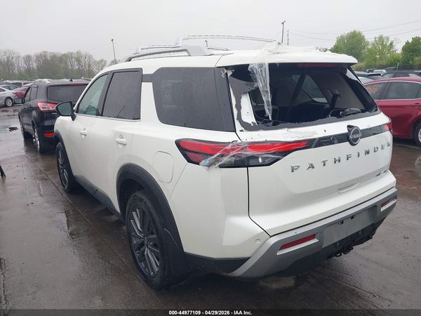 2024 NISSAN PATHFINDER SL 4WD — I3