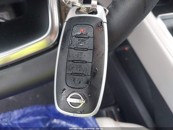 2024 NISSAN PATHFINDER SL 4WD — I11