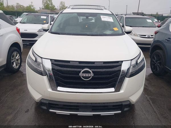2024 NISSAN PATHFINDER SL 4WD — I115