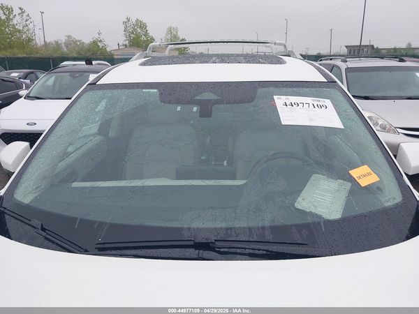 2024 NISSAN PATHFINDER SL 4WD — I152