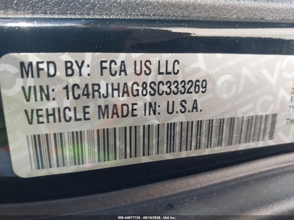 2025 JEEP GRAND CHEROKEE LAREDO X 4X4