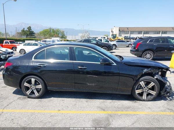 2025 MERCEDES-BENZ C 300 C300