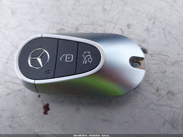 2025 MERCEDES-BENZ C 300 C300