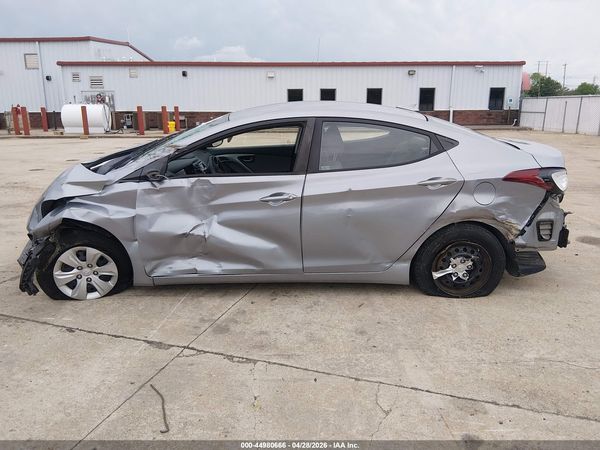 2016 HYUNDAI ELANTRA