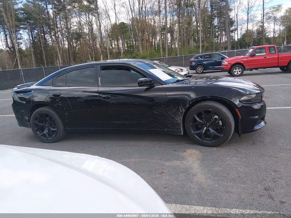 2015 DODGE CHARGER SXT
