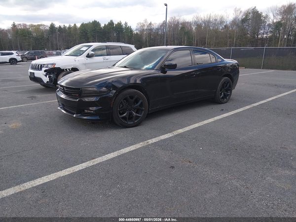 2015 DODGE CHARGER SXT