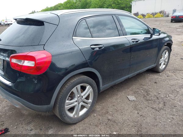 2017 MERCEDES-BENZ GLA 250 4MATIC
