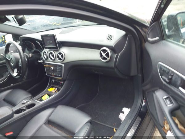 2017 MERCEDES-BENZ GLA 250 4MATIC