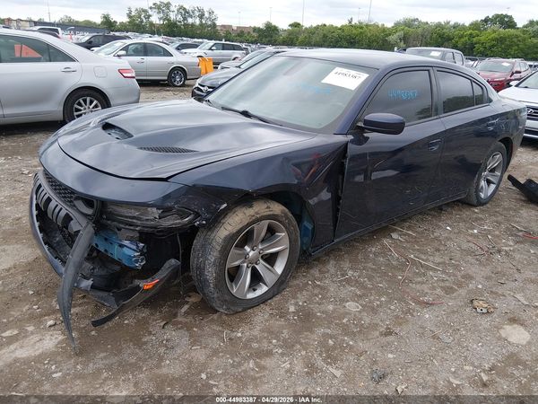 2016 DODGE CHARGER SXT
