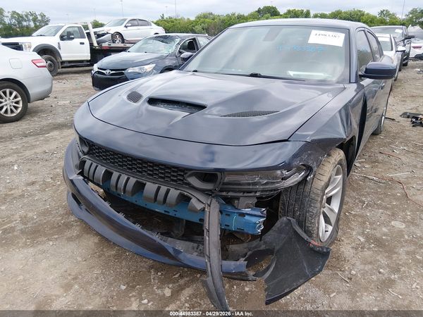2016 DODGE CHARGER SXT